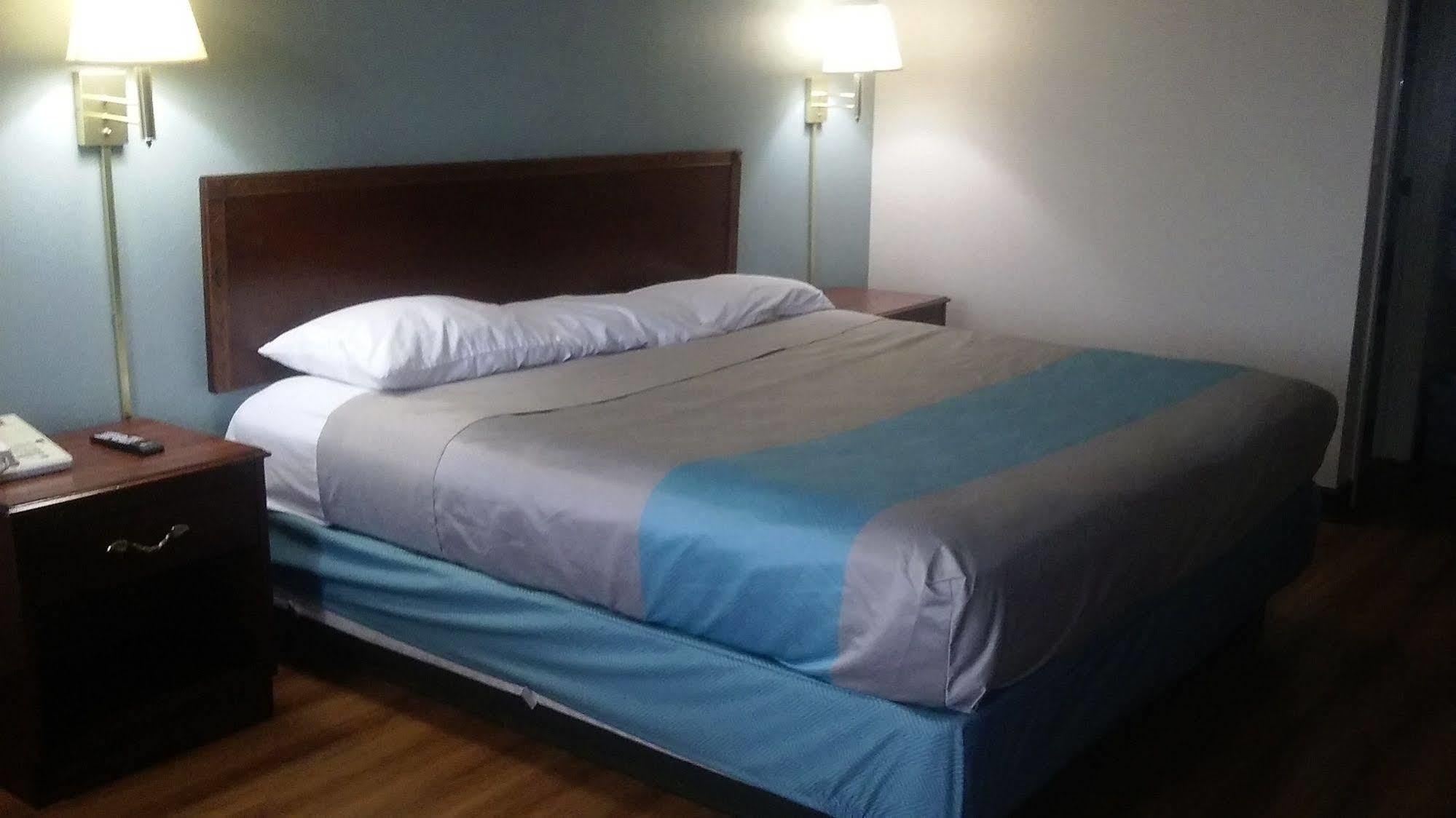 Motel 6-Kenly, Nc 외부 사진